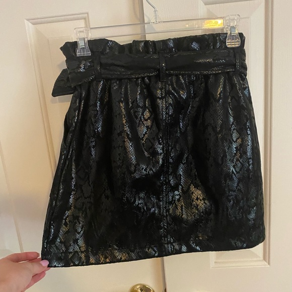 Paper Bag Faux Leather Skirt - Picture 7 of 7